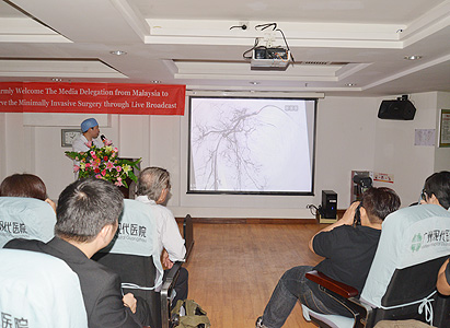 Live broadcast of interventional therapy operation  