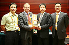 UICC Cooperative Partner